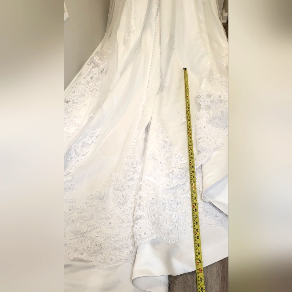 Anjolique Gorgeous White Boutique Gown Dress w/ Long Train - Picture 11 of 16